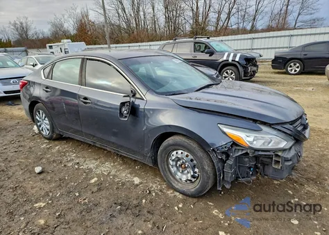 2016 Nissan Altima 2.5 z USA, uszkodzony, nr VIN 1N4AL3AP3GN315029